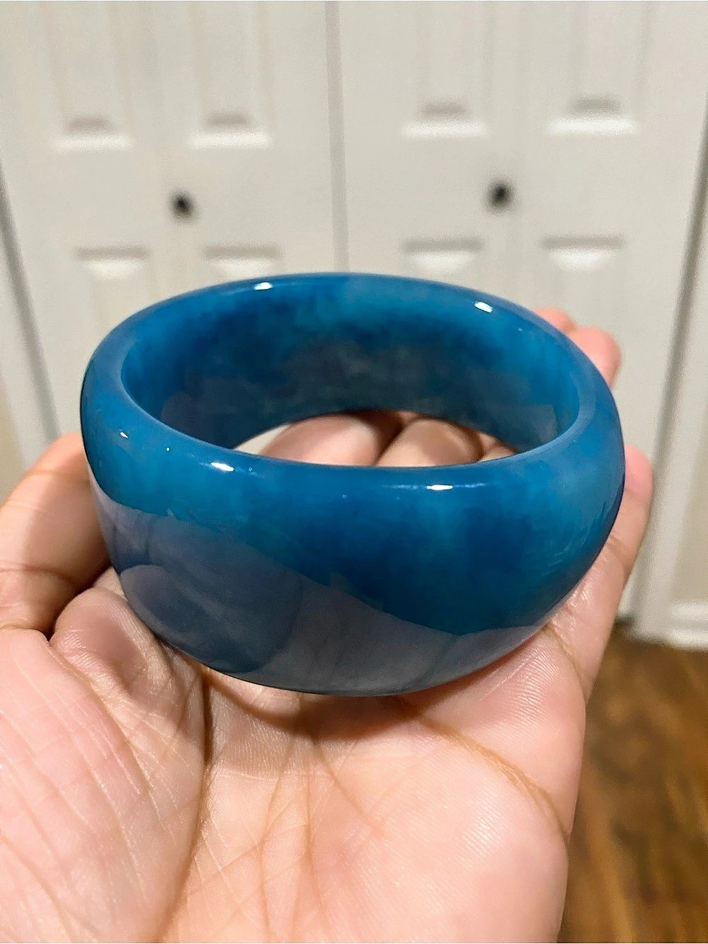 Dark Blue Marbled Wide Chunky Round Sculpturale Acrylic Bangle Bracelet